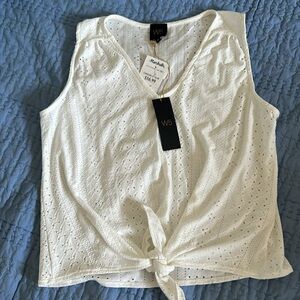 NWT Pretty Sleeveless Top White Ties at Waist ~ Medium
